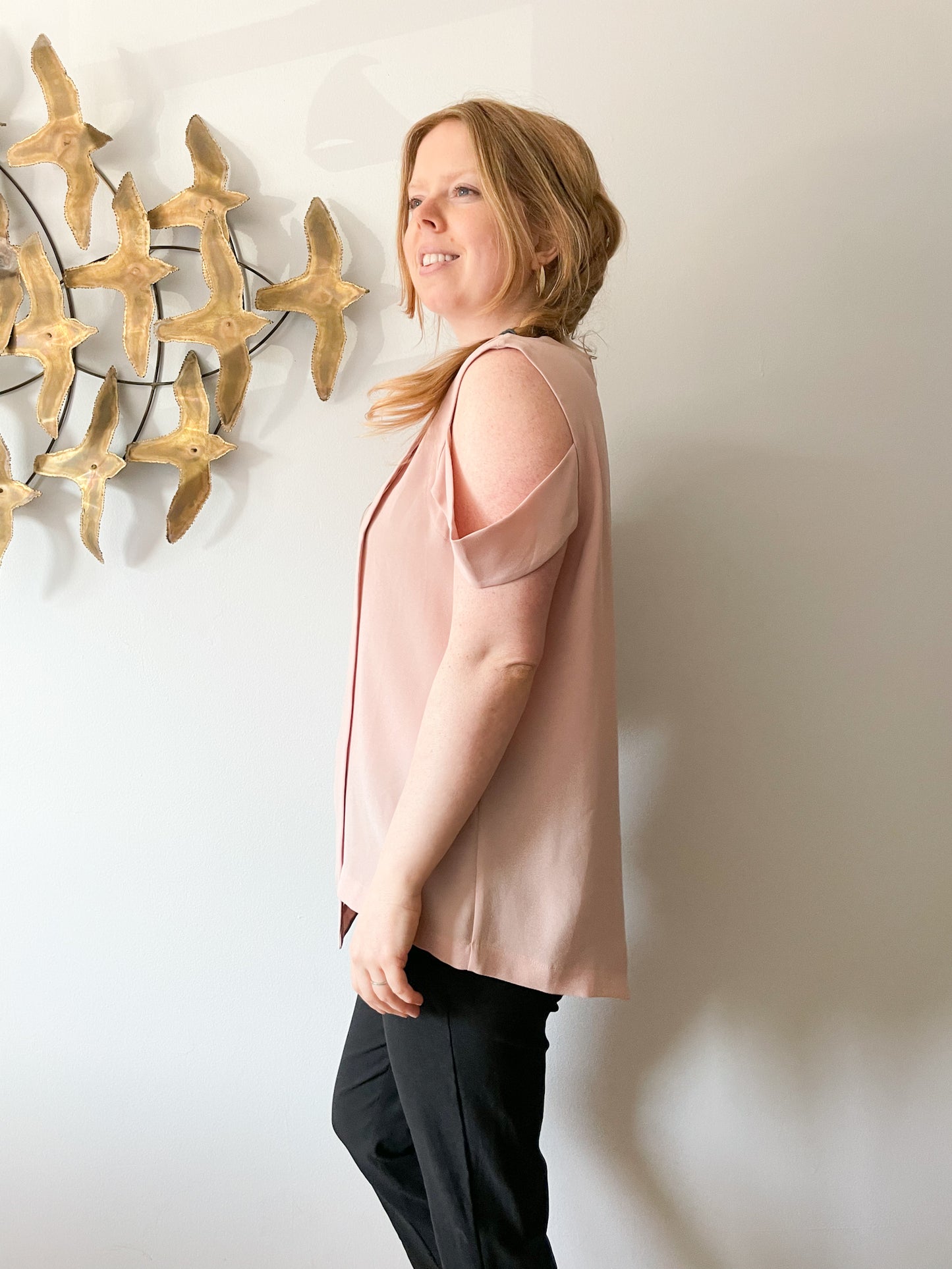 BCBGMAXAZRIA Blush Asymmetrical Shoulder Cutout Tunic Top - Large