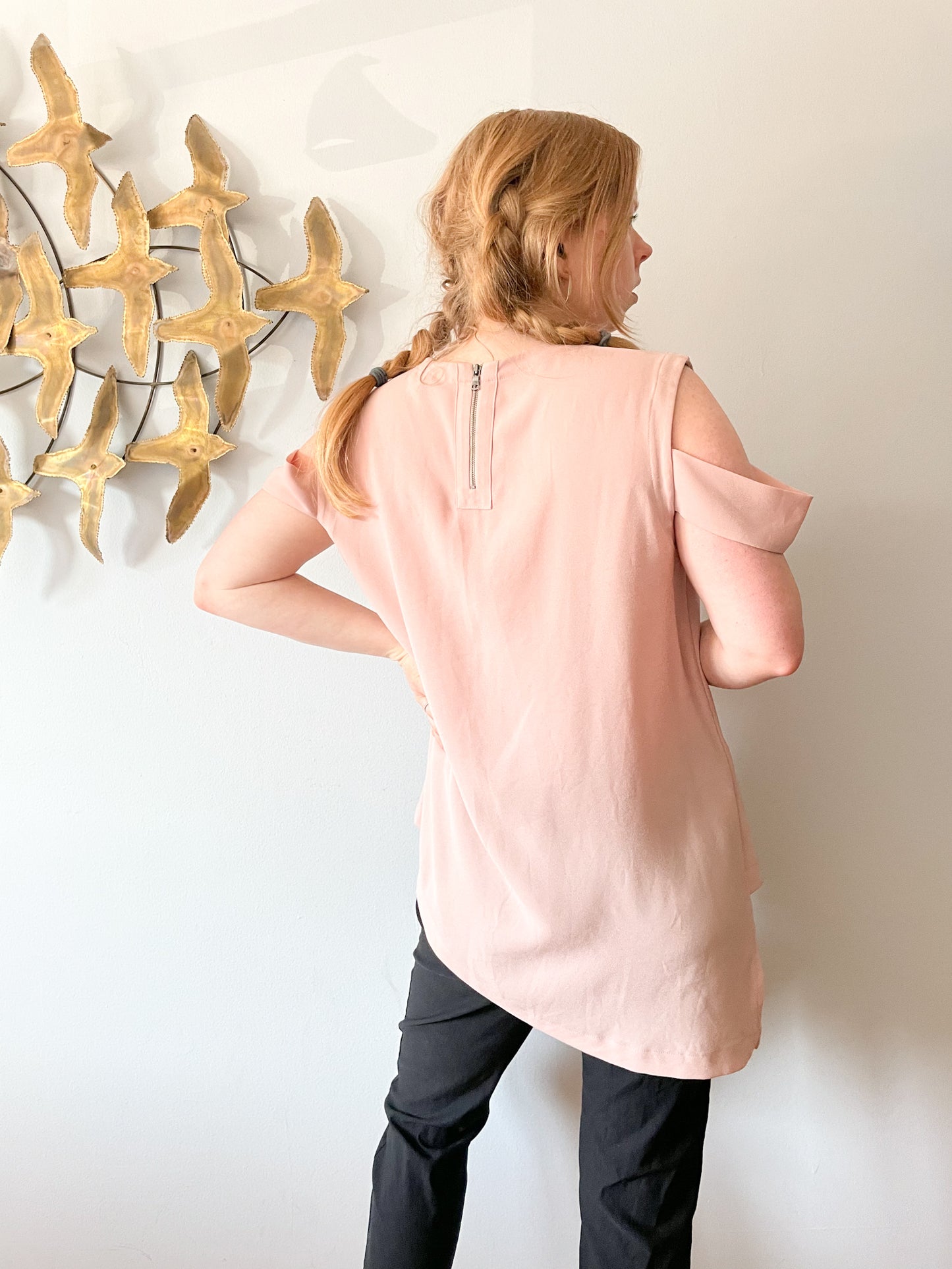 BCBGMAXAZRIA Blush Asymmetrical Shoulder Cutout Tunic Top - Large