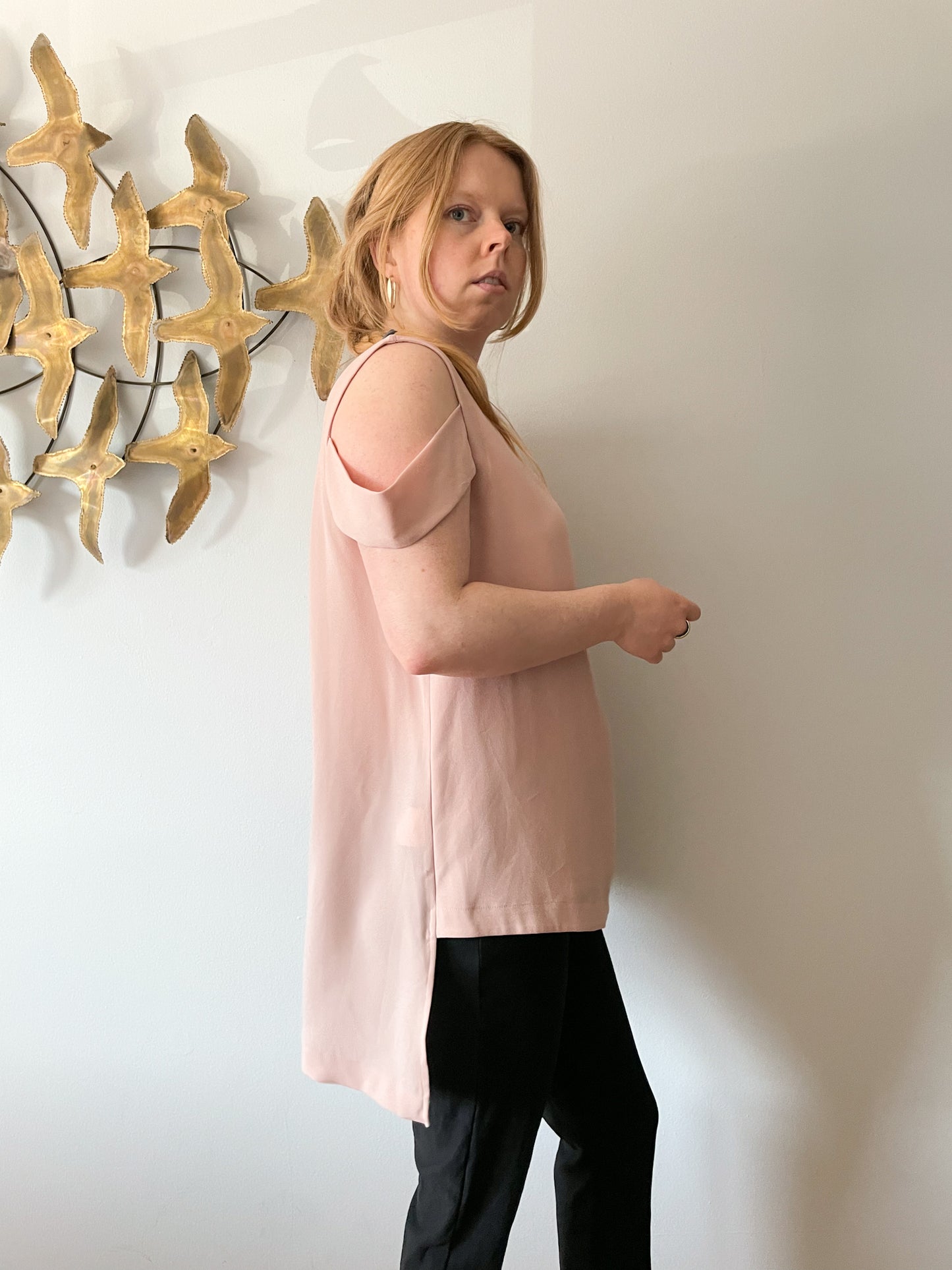 BCBGMAXAZRIA Blush Asymmetrical Shoulder Cutout Tunic Top - Large