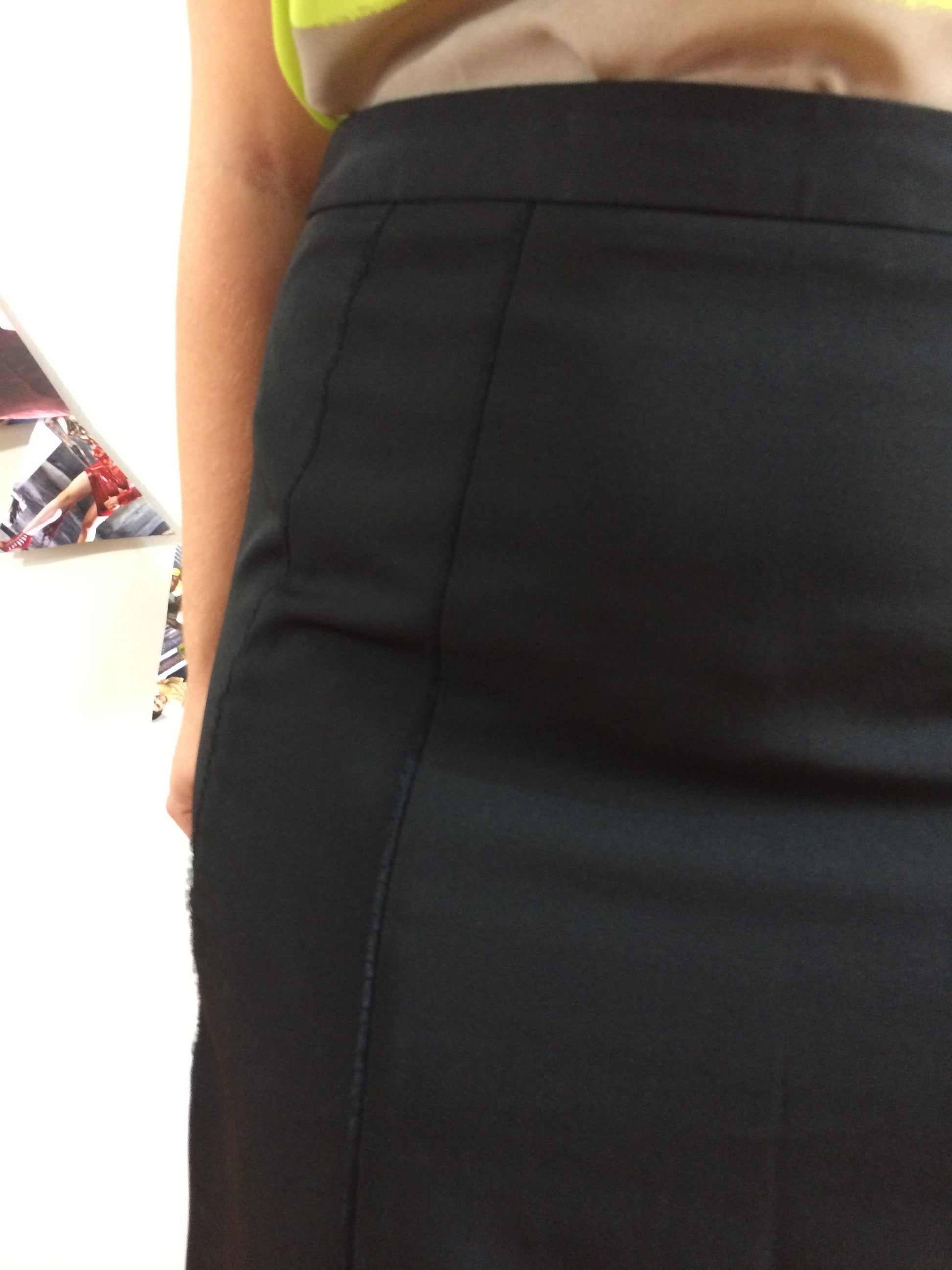 Harvey Benard Black Pencil Skirt - Le Prix Fashion & Consulting