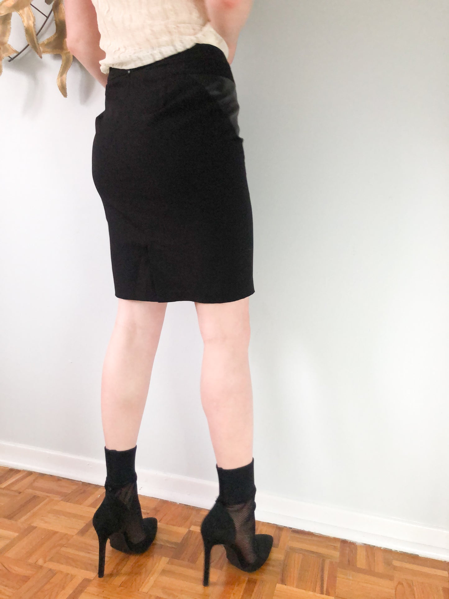 Smart Set Black High Waist Faux Leather Panel Skirt - Size 2