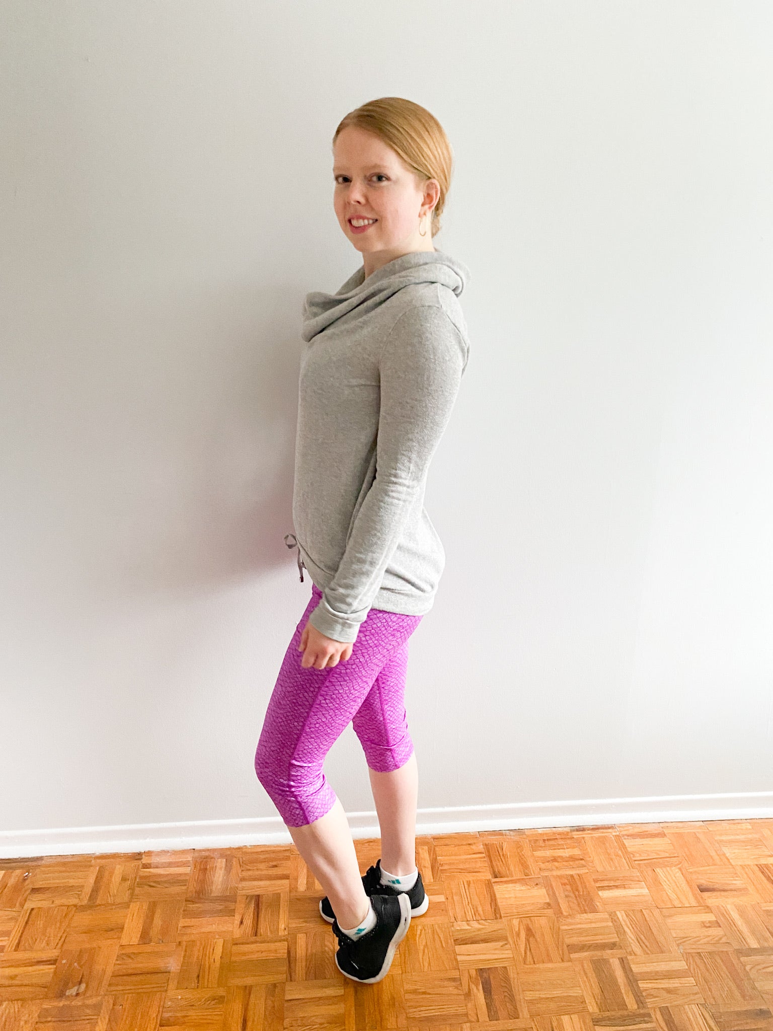 UA Fitted Heat Gear Purple Python Cropped Workout Leggings - Le Prix Fashion & Consulting
