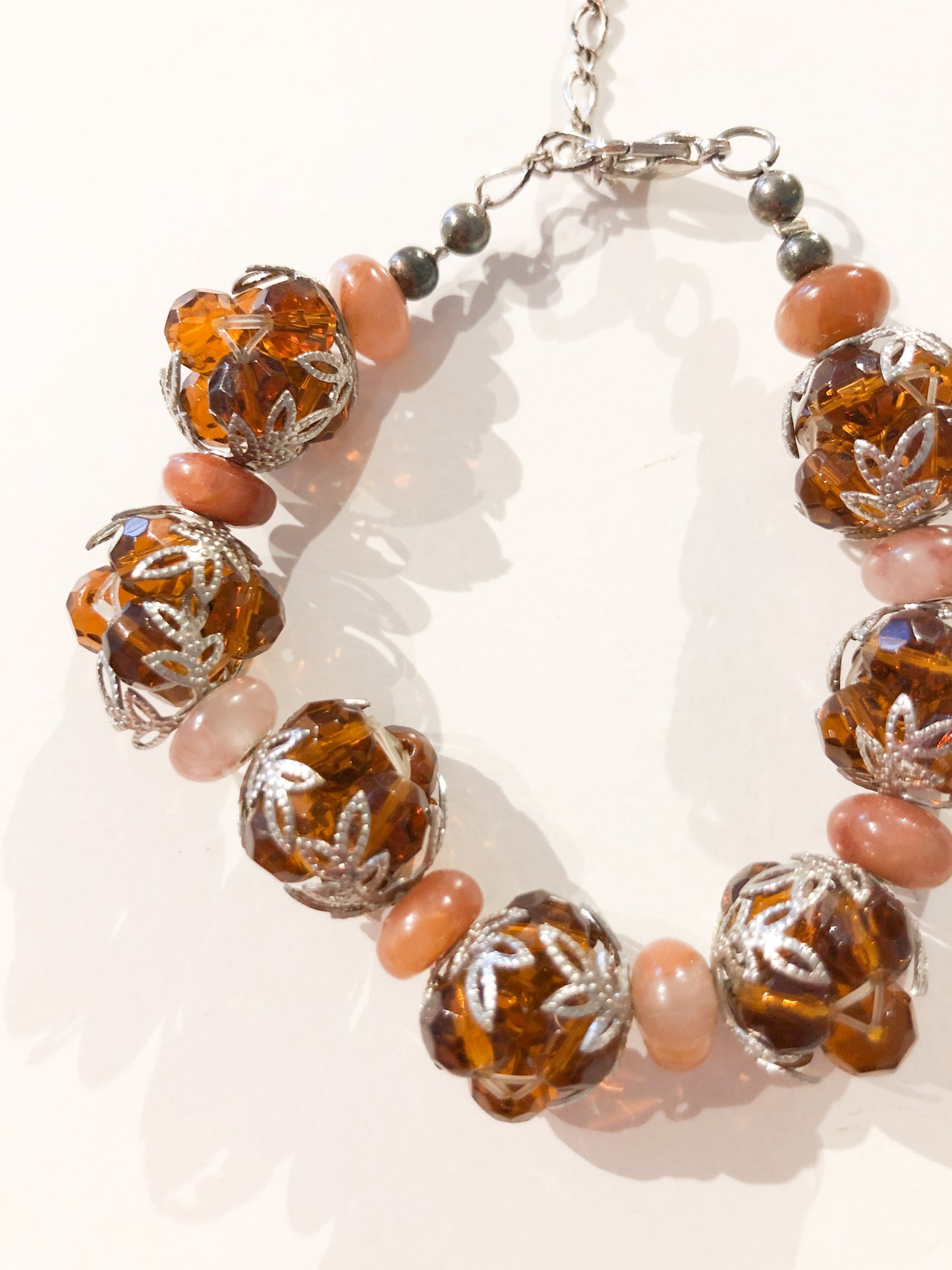 Amber Bead Cluster Bracelet with Silver Leaf - Le Prix Fashion & Consulting