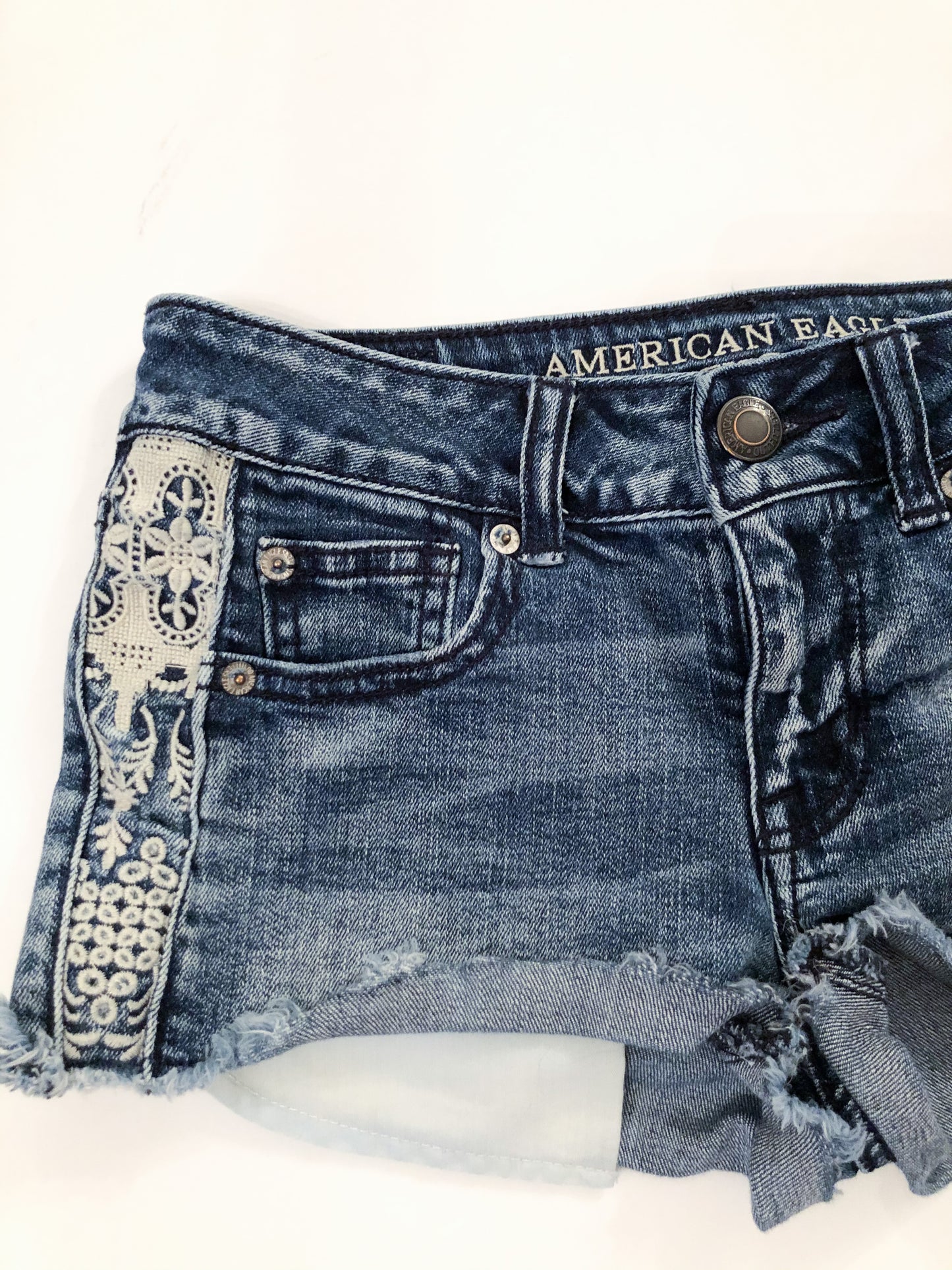 American Eagle Cutoff Lace Stretch Denim Shorts - Size 0