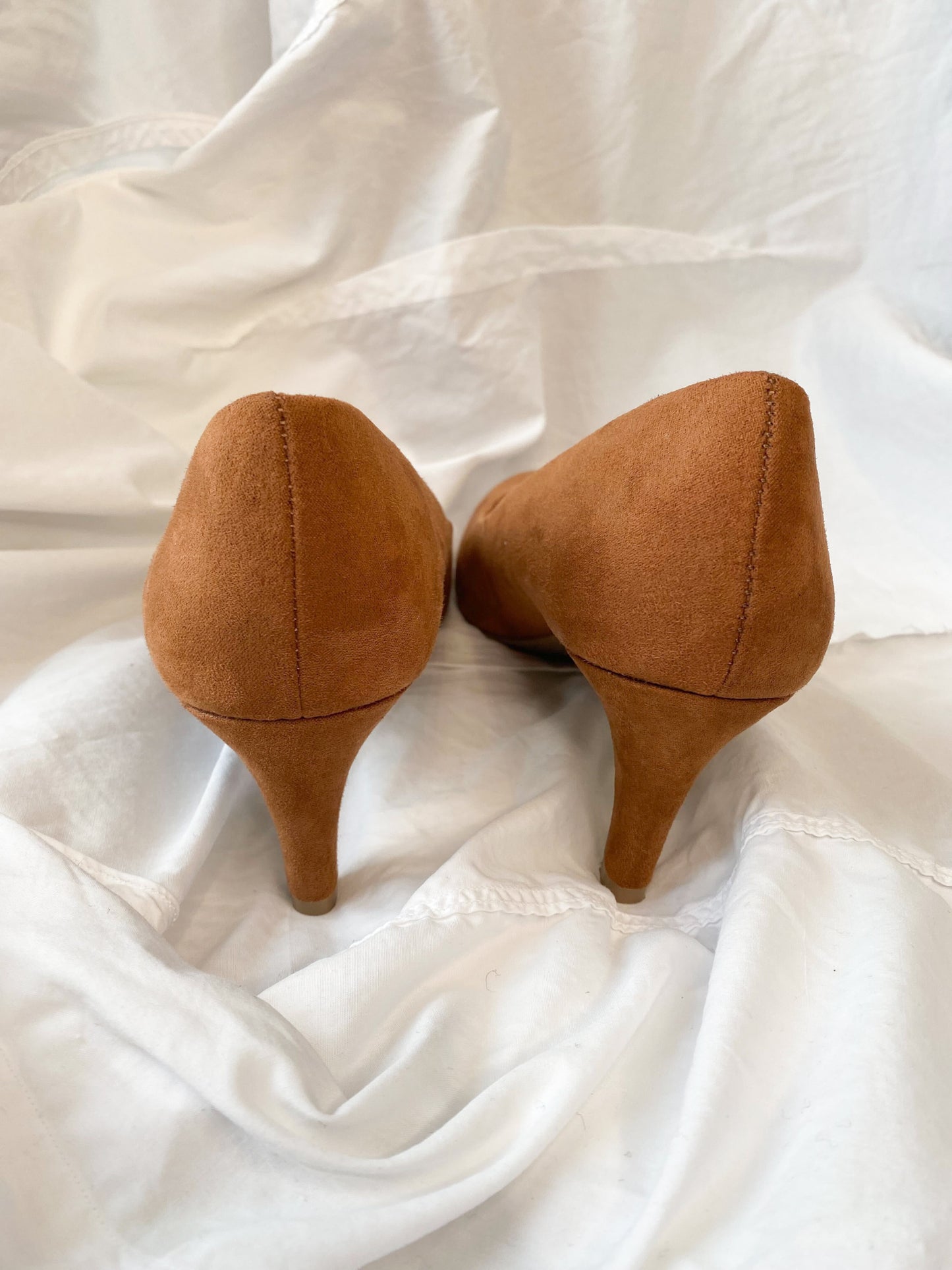 Dex Camel Flex Comfort Heels - Size 5