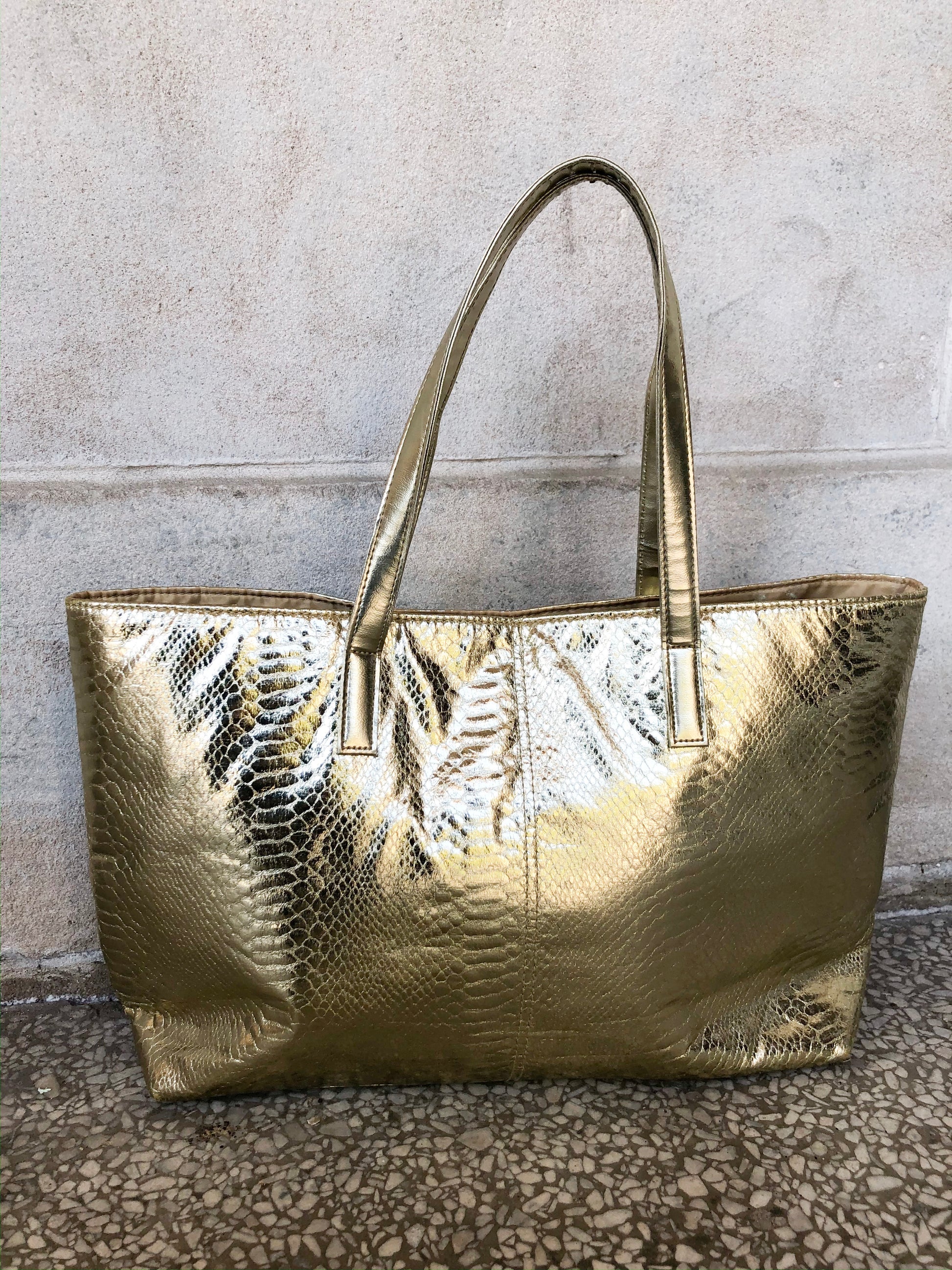 Gold Python Tote Bag - Le Prix Fashion & Consulting