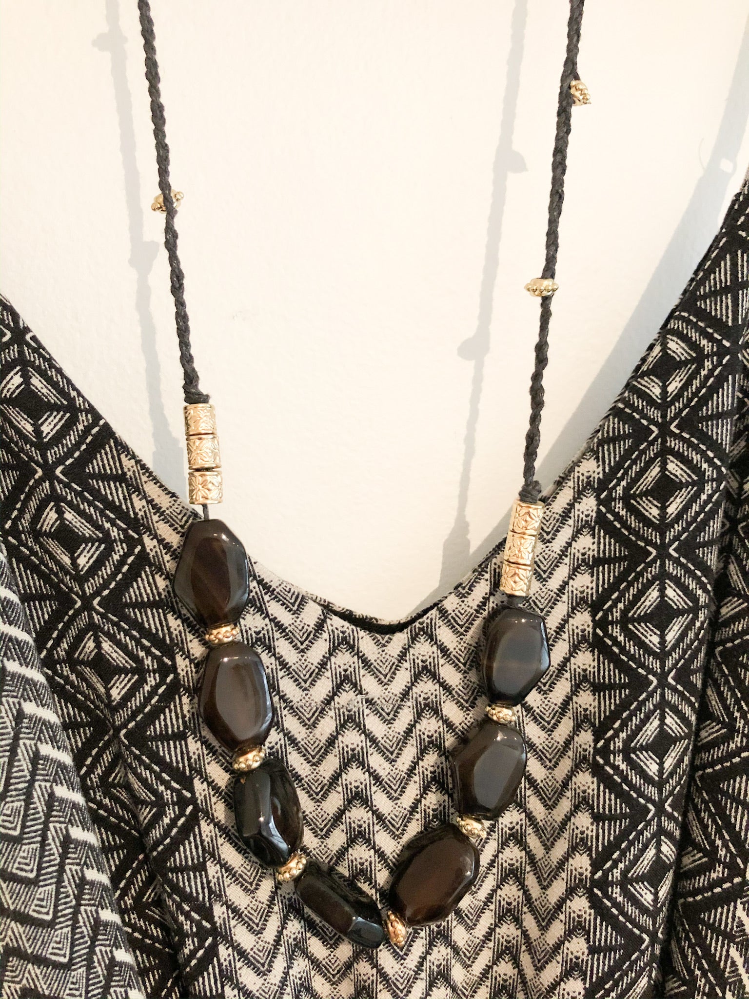 Boho Long Black Stone and Gold Bead Rope Necklace - Le Prix Fashion & Consulting