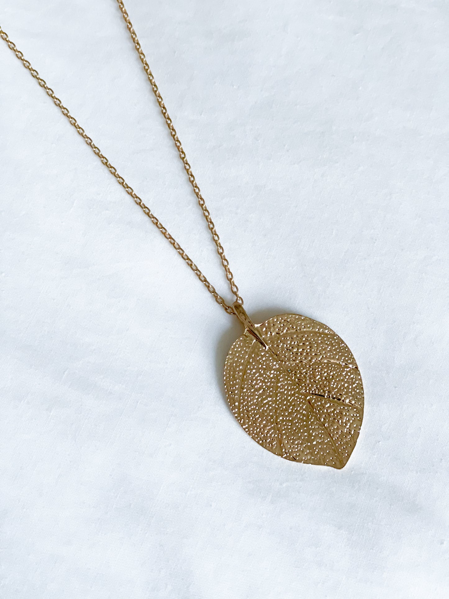 Delicate Gold Leaf Necklace