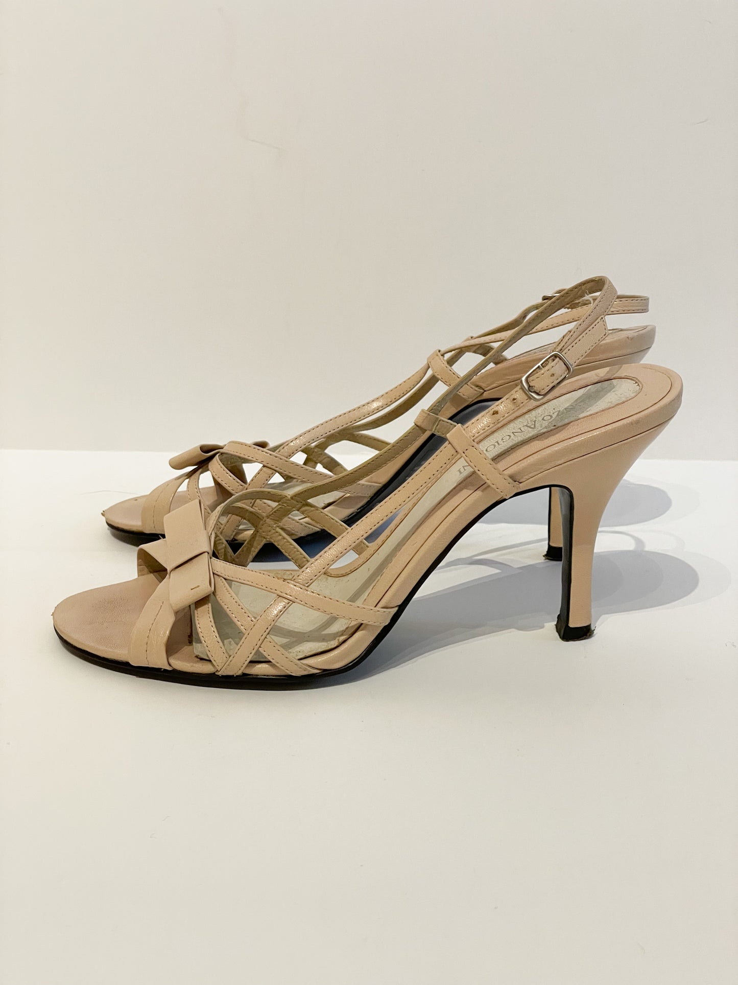 Enzo Angiolini Beige Leather Strappy Bow Heels - Size 7.5