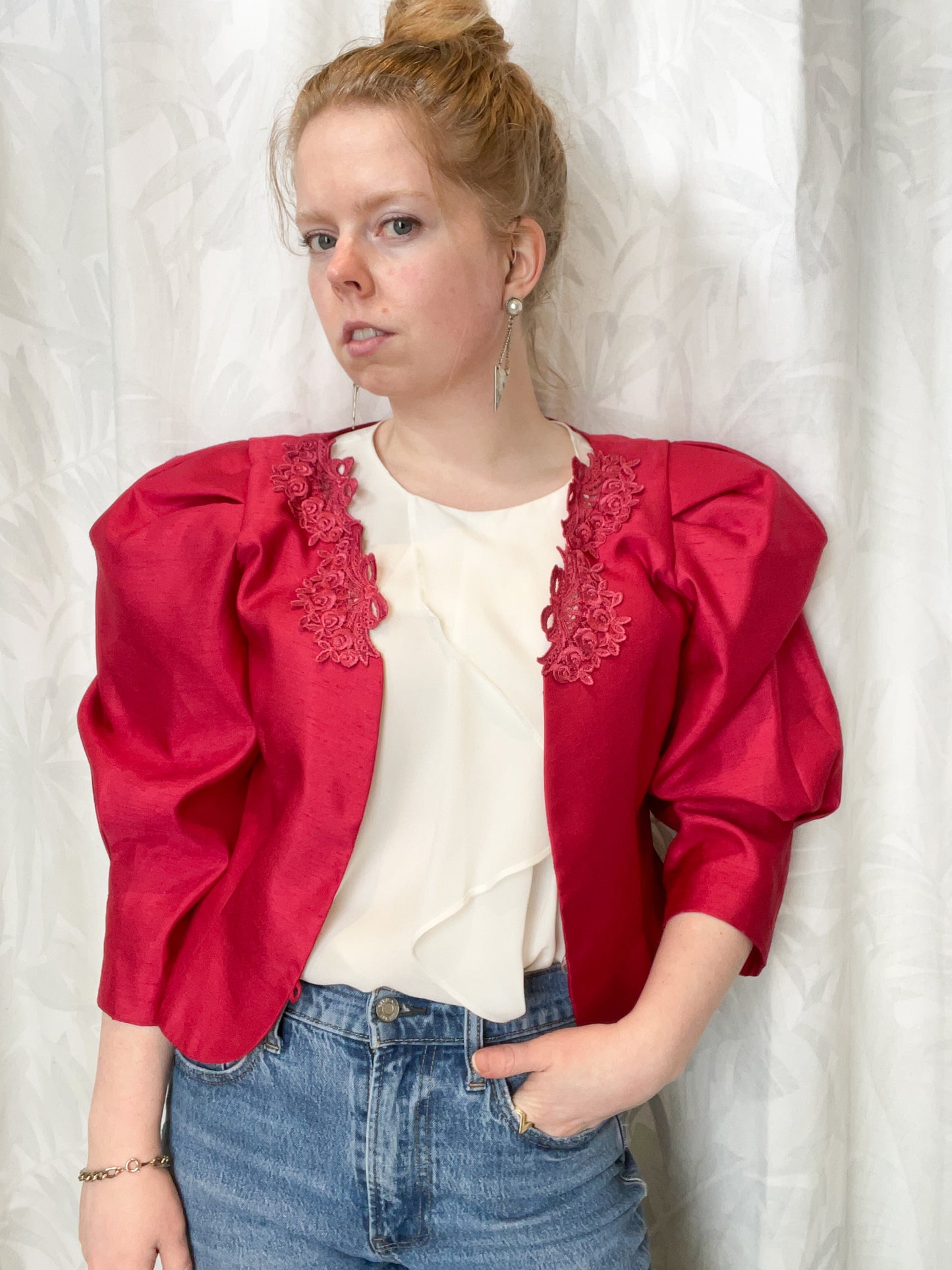 Vintage Silhouettes Red Lace Puff Sleeve Cropped Short Sleeve Blazer - S/M