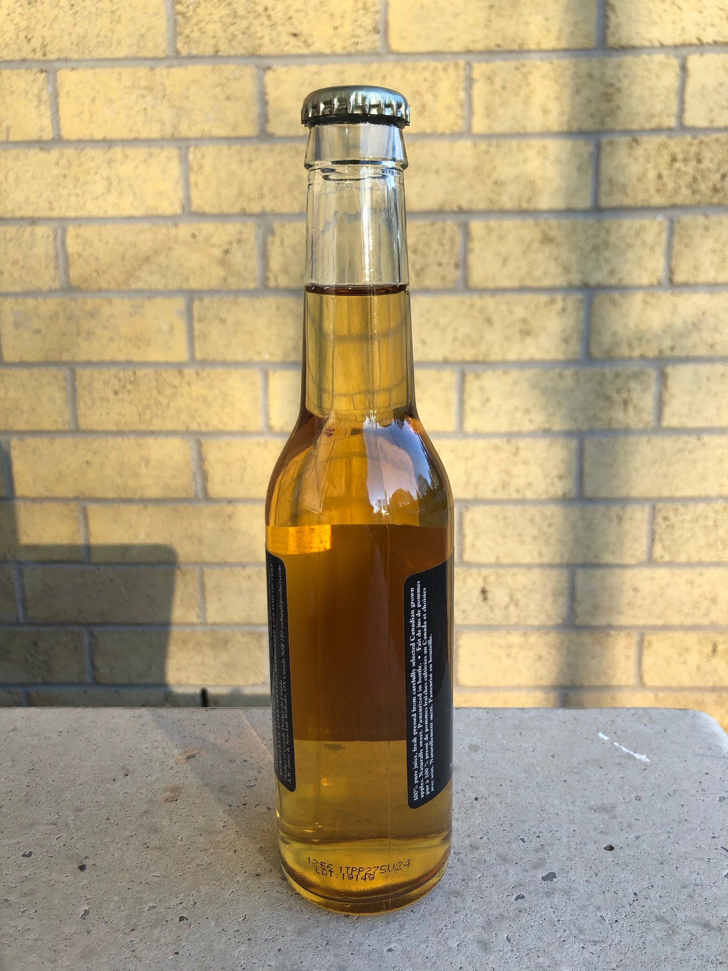 Wellesley Sparkling Non-Alcoholic Sweet Apple Cider 275ml - No Added Sugar & Preservative Free