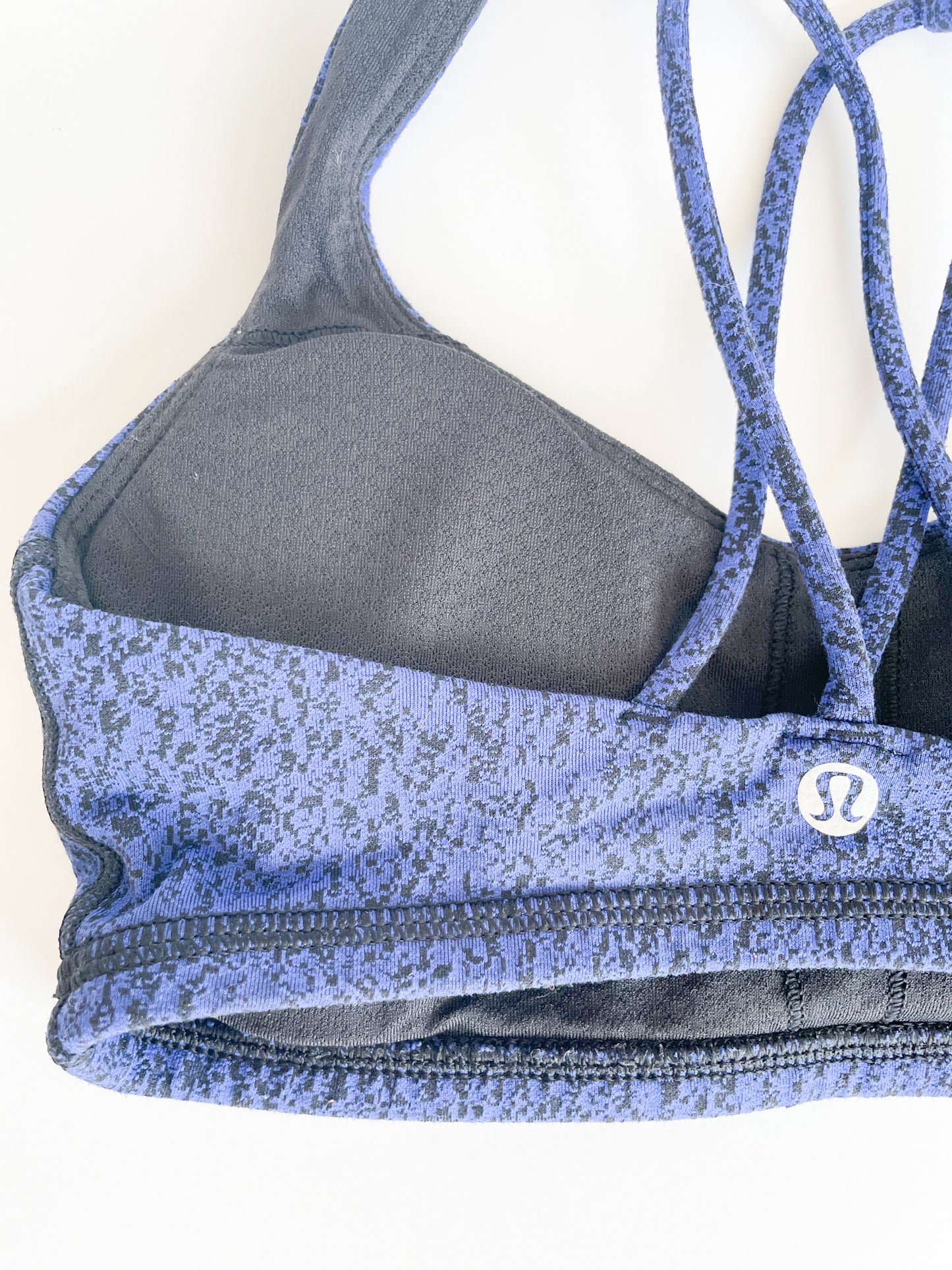 Lululemon Blue Graphic Crisscross Back Workout Sports Bra Medium Support - Size 2 / XS