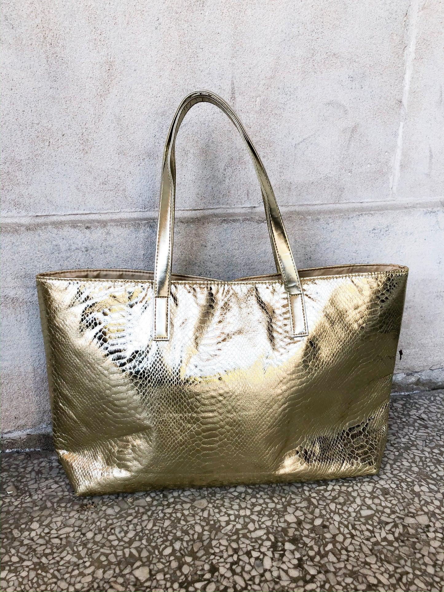 Gold Python Tote Bag - Le Prix Fashion & Consulting